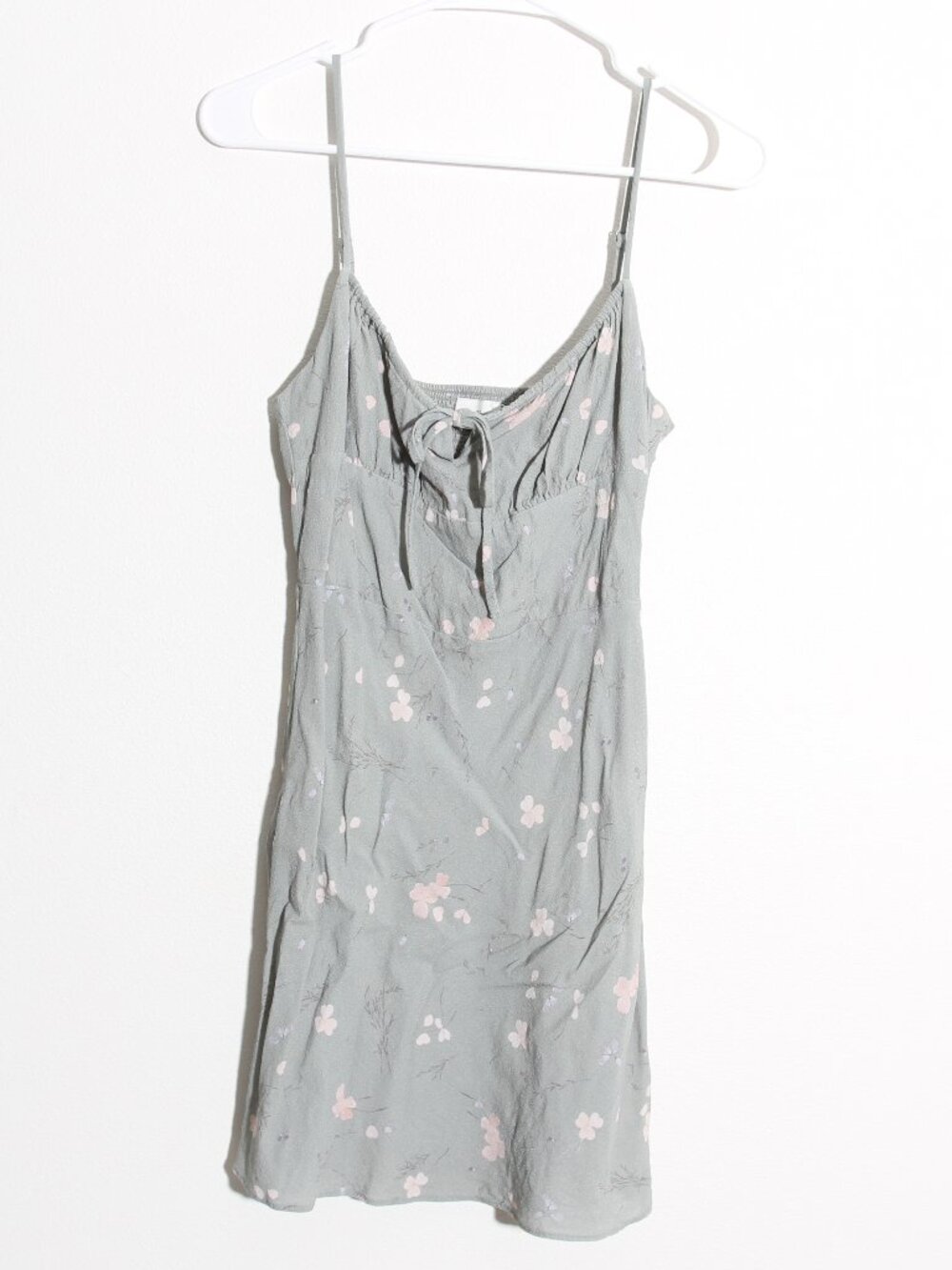 Aritzia Wilfred Bellow Mini Dress Sage Frost Green Heirloom Pink Floral Size 6 - Picture 2 of 13